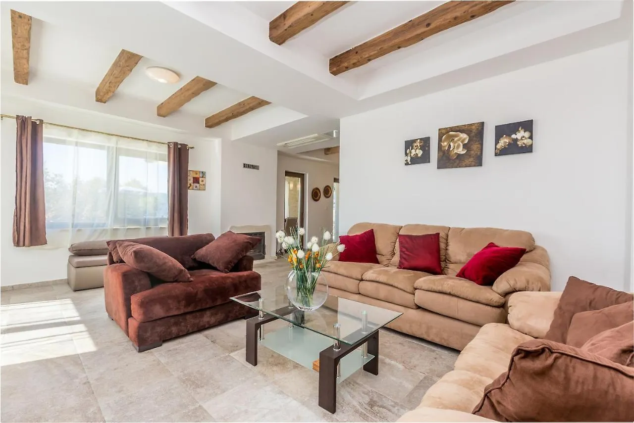 Villa Lurda Linardici Krk